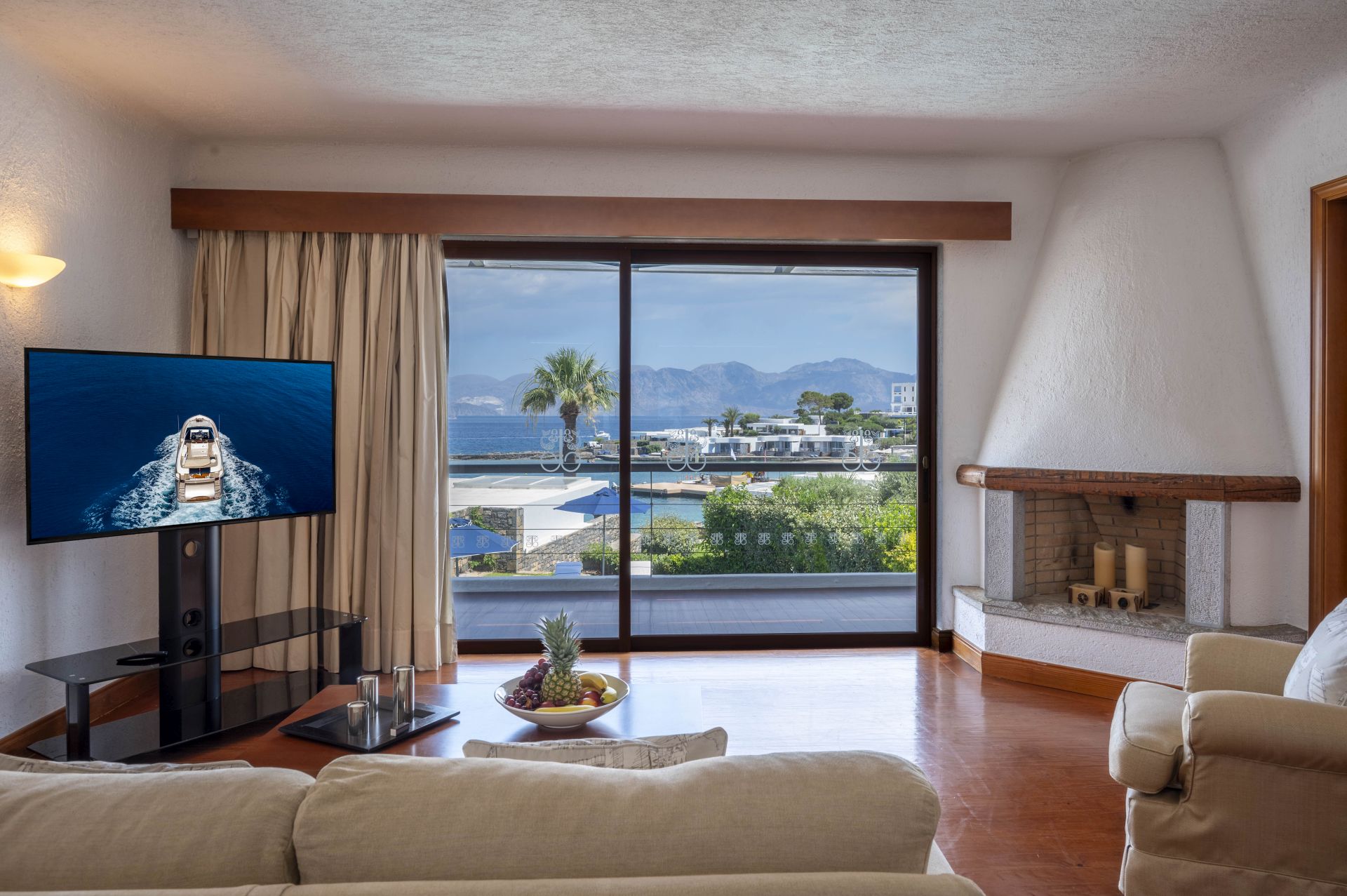 The Family Presidential Suite 5