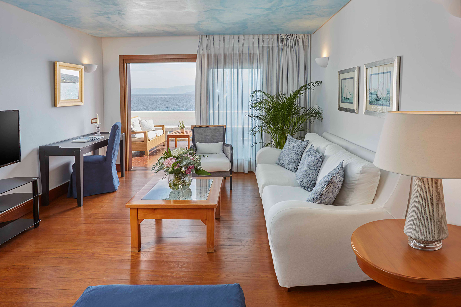 Elounda Beach Island Bungalow Waterfront 3