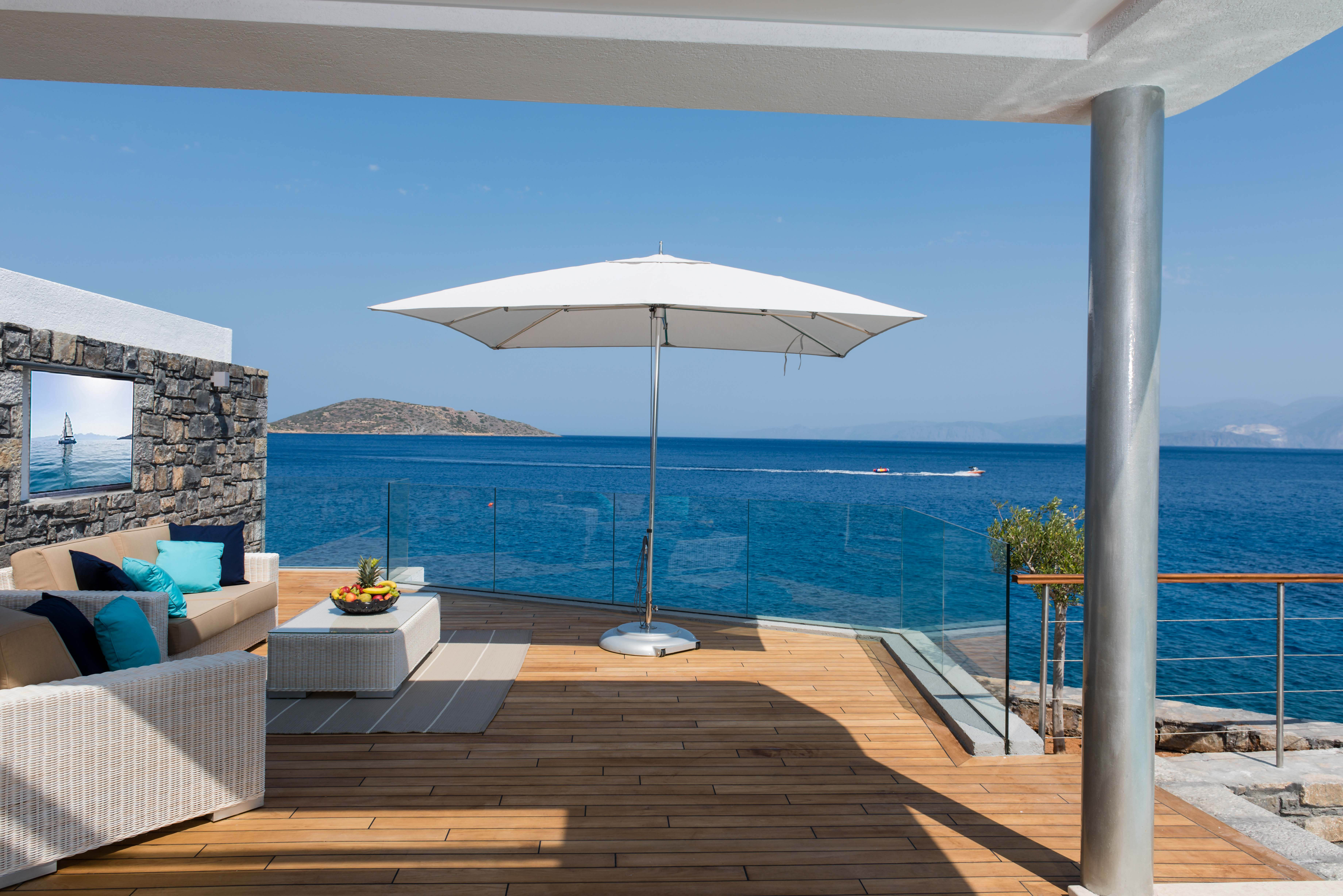 The Presidential Villas Waterfront 4