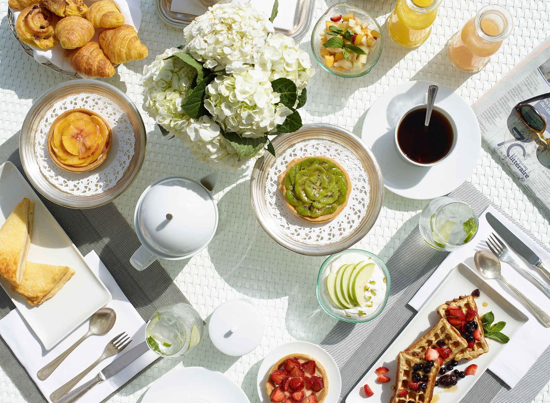 Elounda Beach Hotel In Room Dining 1851V