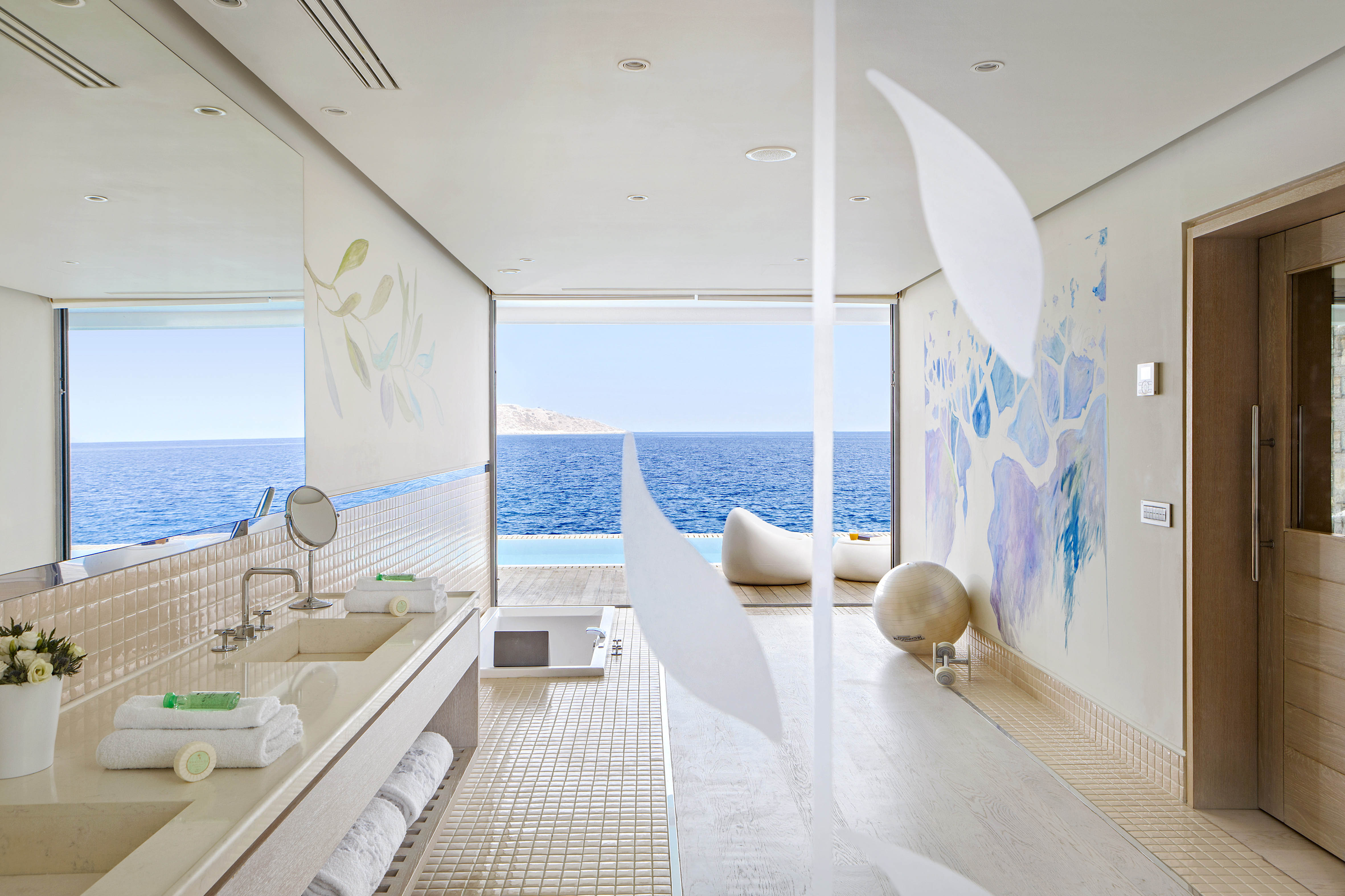 Premium Waterfont Junior Suites Private Pool Bathroom